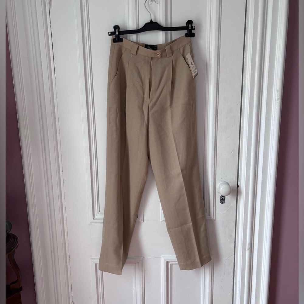Women’s Nygard Collection Pure 100% Wool NWT Pleated Lined Camel Pants Size 6